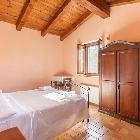 La Macinara Alloggio per agriturismo *